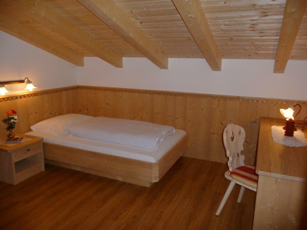 Ferienwohnungen Obermoarhof Lagundo Exterior photo