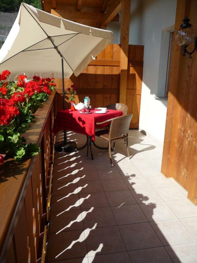 Ferienwohnungen Obermoarhof Lagundo Exterior photo